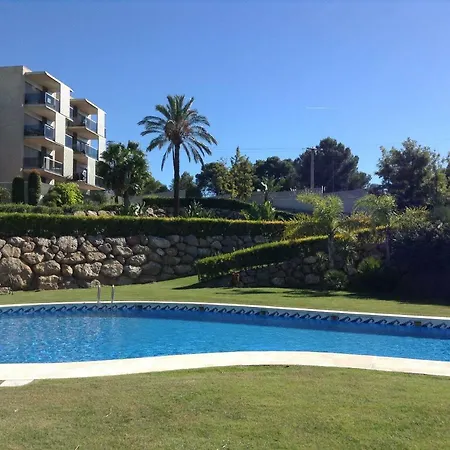 Paradise Village Apartment *